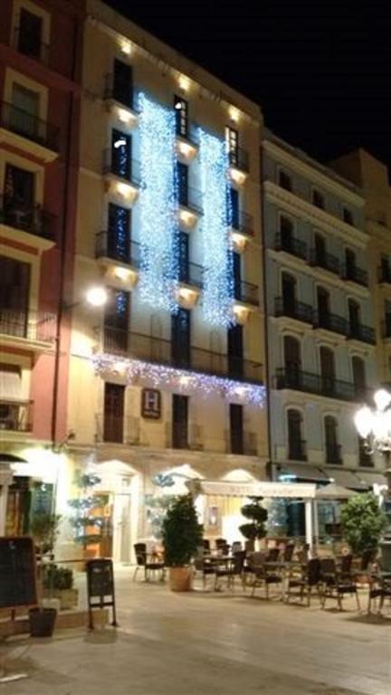 Placa De La Font Tarragona Ngoại thất bức ảnh